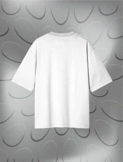 мокап белая футболка сзади.png